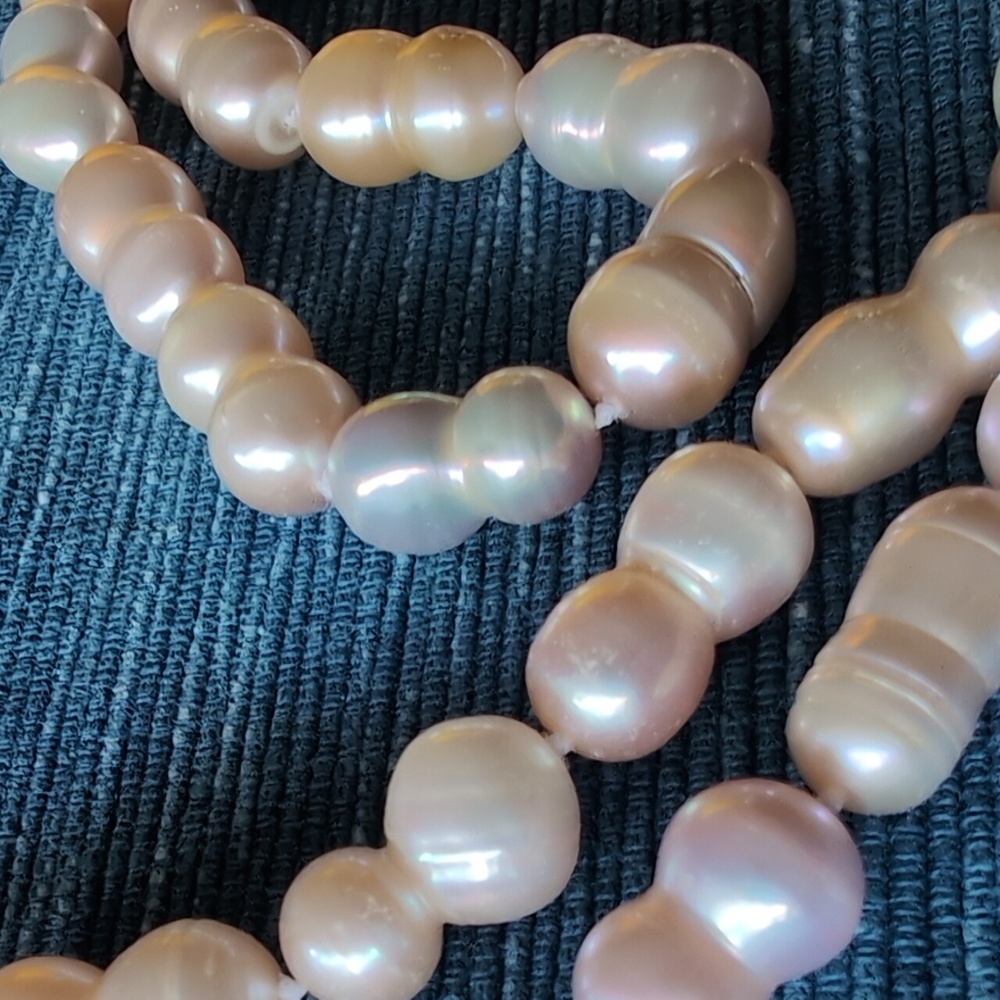 Pearl Necklace and Bracelet - Picture 3 of 5